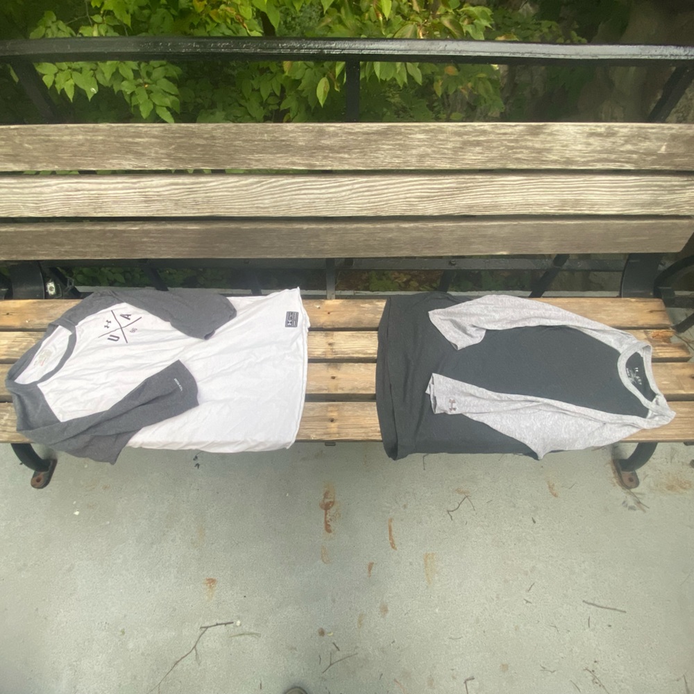Two Under Armour Heat Gear baseball shirts, Men’s Large